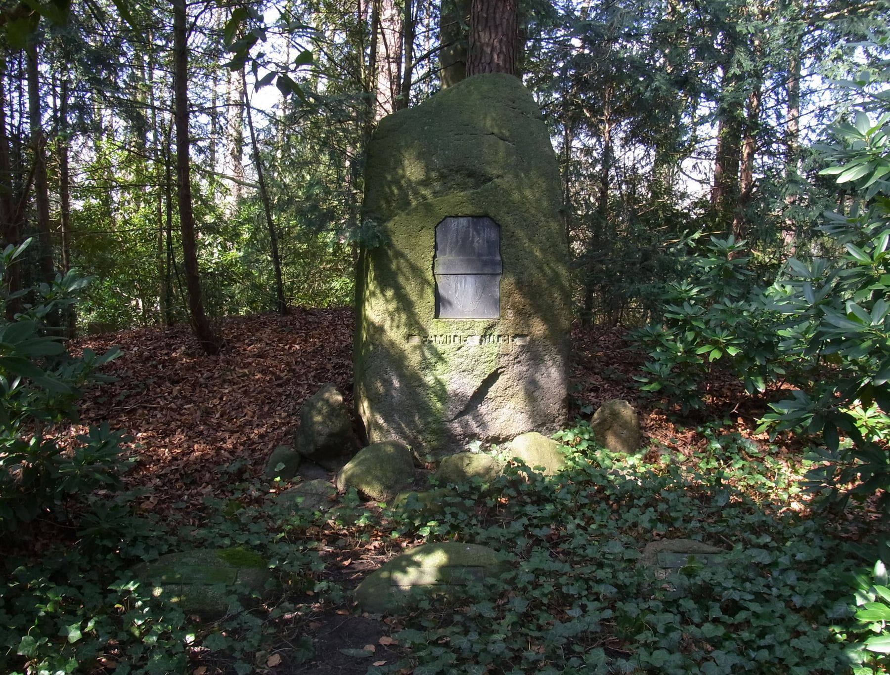 Grabstätte von Georg Hulbe auf Friedhof Bergedorf